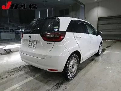 Honda FIT  с аукциона в Японии