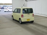 Toyota PIXIS SPACE лот № 2064 оценка 3  с аукциона в Японии 1