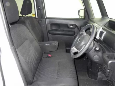 Daihatsu WAKE  с аукциона в Японии