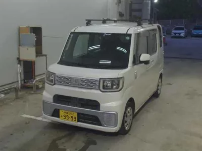 Daihatsu WAKE  с аукциона в Японии