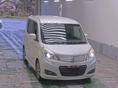 Mitsubishi DELICA D2