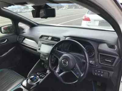 Nissan LEAF  с аукциона в Японии