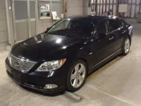 Lexus LS лот № 8475 оценка 3.5  с аукциона в Японии 3