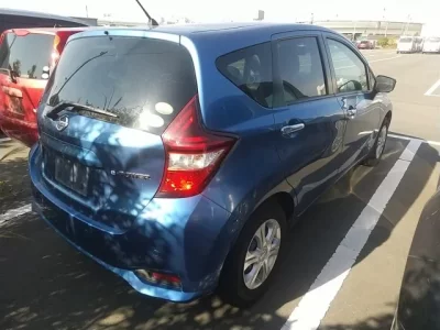 Nissan NOTE  с аукциона в Японии