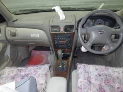 Nissan SYLPHY  с аукциона в Японии