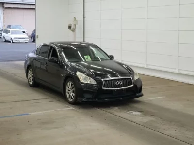 Nissan SKYLINE  с аукциона в Японии