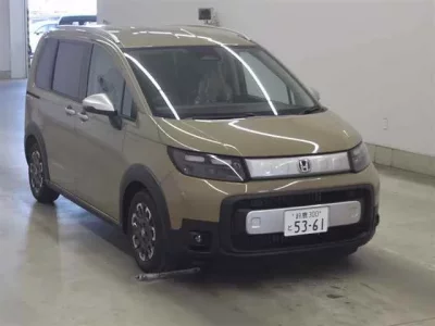 Honda FREED  с аукциона в Японии