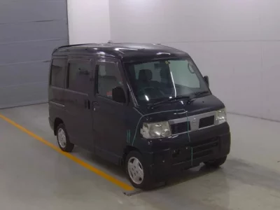 Nissan CLIPPER RIO  с аукциона в Японии