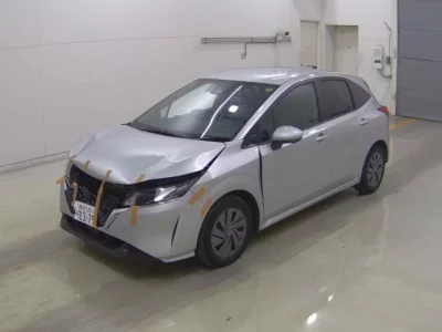 Nissan NOTE  с аукциона в Японии