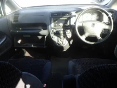 Honda STREAM  с аукциона в Японии