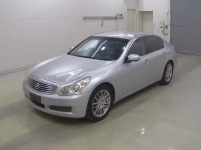 Nissan SKYLINE  с аукциона в Японии