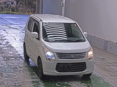 Suzuki WAGON R  с аукциона в Японии