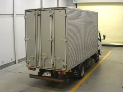 Mitsubishi CANTER  с аукциона в Японии