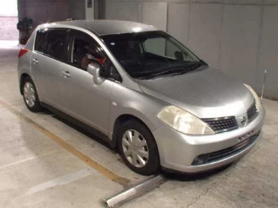 Nissan TIIDA  с аукциона в Японии