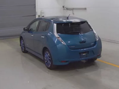 Nissan LEAF  с аукциона в Японии