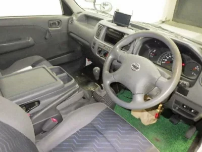 Nissan CARAVAN VAN  с аукциона в Японии