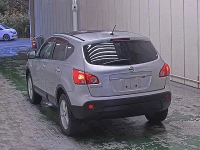 Nissan DUALIS  с аукциона в Японии