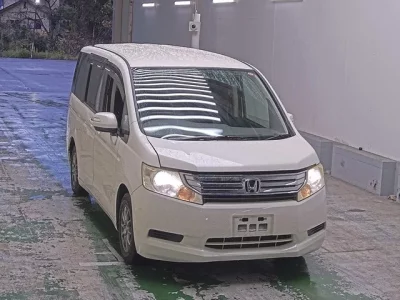 Honda STEP WAGON  с аукциона в Японии