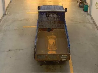 Mazda TITAN  с аукциона в Японии