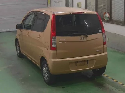 Daihatsu MOVE  с аукциона в Японии