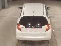 Honda FIT лот № 8551 оценка 3.5  с аукциона в Японии 5