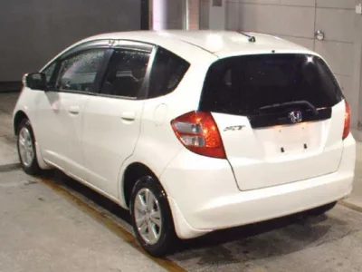 Honda FIT  с аукциона в Японии