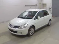 Nissan TIIDA LATIO лот № 8539 оценка 3  с аукциона в Японии 2