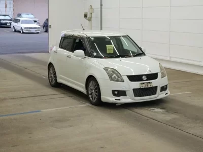 Suzuki SWIFT  с аукциона в Японии
