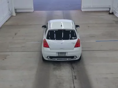 Suzuki SWIFT  с аукциона в Японии