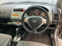 Honda FIT лот № 2143 оценка 3.5  с аукциона в Японии 4