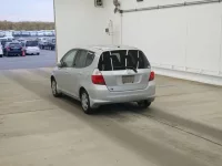 Honda FIT лот № 2143 оценка 3.5  с аукциона в Японии 1