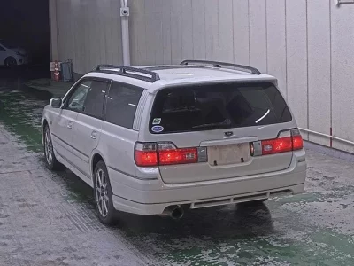 Nissan STAGEA