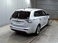 Mitsubishi OUTLANDER PHEV лот № 2161 оценка 3.5  с аукциона в Японии 4