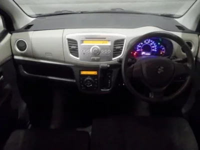 Suzuki WAGON R  с аукциона в Японии