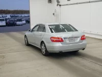 Mercedes-Benz E CLASS лот № 2165 оценка 4  с аукциона в Японии 1