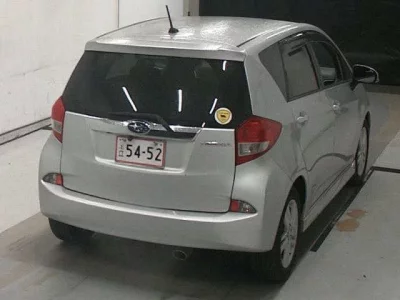 Subaru TREZIA