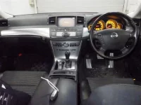 Nissan FUGA лот № 150 оценка 3  с аукциона в Японии 2