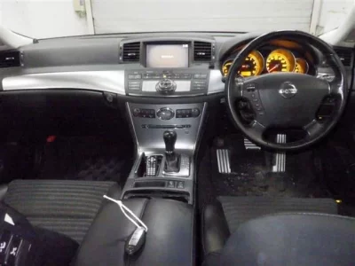 Nissan FUGA  с аукциона в Японии