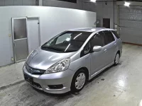 Honda FIT SHUTTLE лот № 2219 оценка 3.5  с аукциона в Японии 3