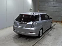 Honda FIT SHUTTLE лот № 2219 оценка 3.5  с аукциона в Японии 4