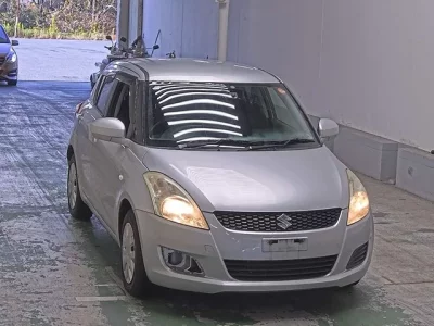 Suzuki SWIFT  с аукциона в Японии