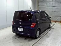 Honda FREED лот № 2224 оценка 3.5  с аукциона в Японии 4