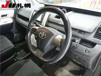 Toyota NOAH лот № 1083 оценка R  с аукциона в Японии 2
