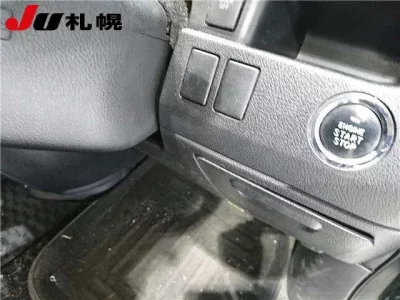 Toyota NOAH  с аукциона в Японии
