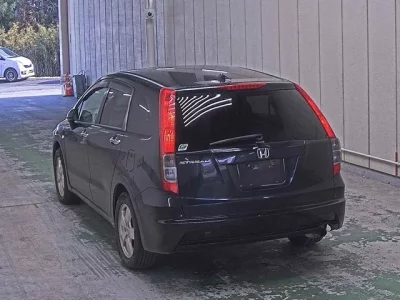 Honda STREAM  с аукциона в Японии