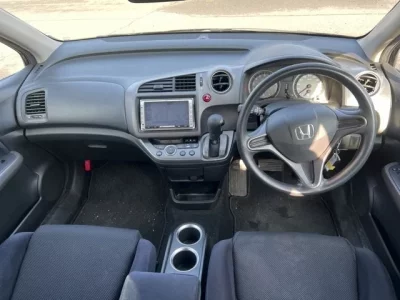 Honda STREAM  с аукциона в Японии