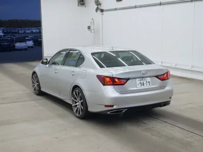 Lexus GS  с аукциона в Японии