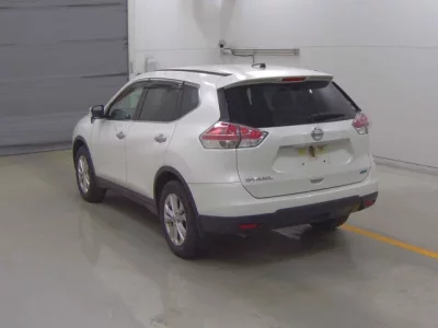 Nissan X-TRAIL  с аукциона в Японии