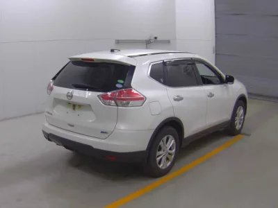 Nissan X-TRAIL  с аукциона в Японии