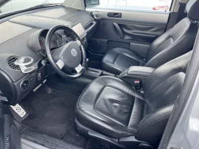 Volkswagen NEW BEETLE